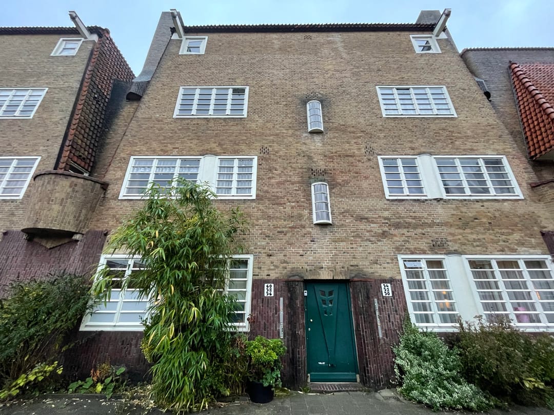 Foto 1 van Henriëtte Ronnerplein 60