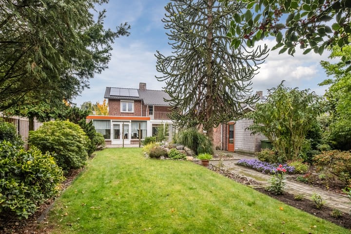 Foto 40 van Deken Franssenstraat 9