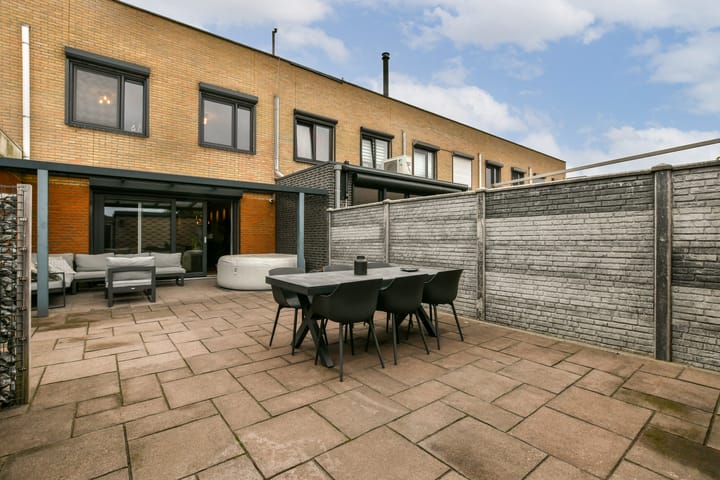 Photo 25 of Else van der Banstraat 25