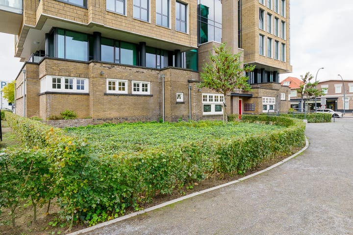 Photo 48 of Dr. Ariënsstraat 93