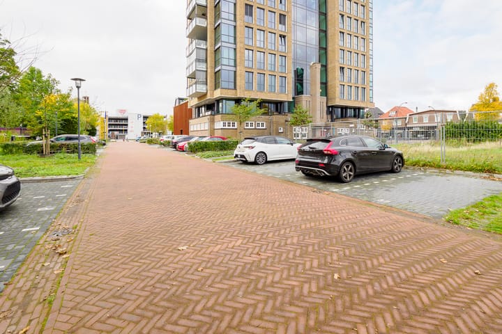 Photo 50 of Dr. Ariënsstraat 93