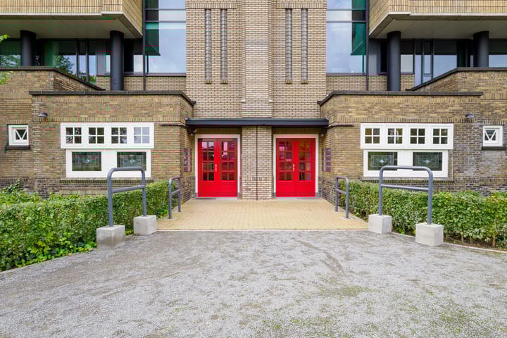 Photo 47 of Dr. Ariënsstraat 93