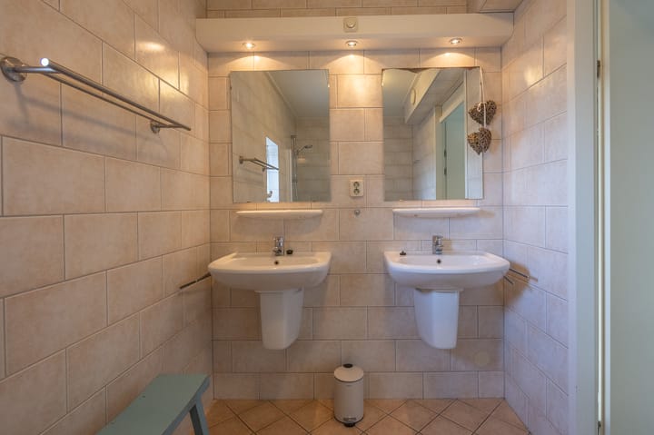 Photo 12 of Strandweg 50-016