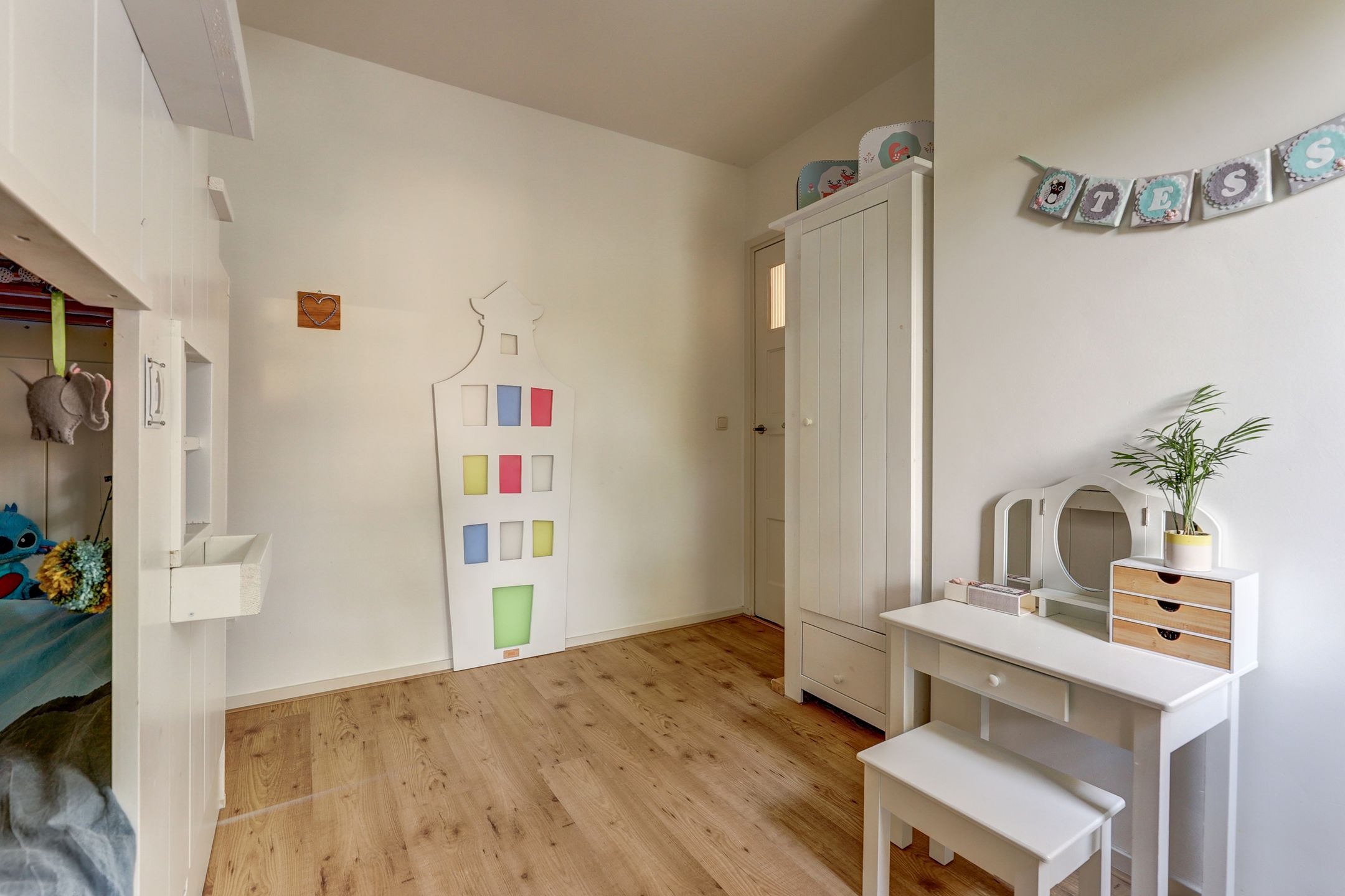 Photo 15 of Corduwenerstraat 9