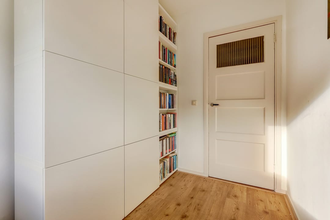 Photo 17 of Corduwenerstraat 9