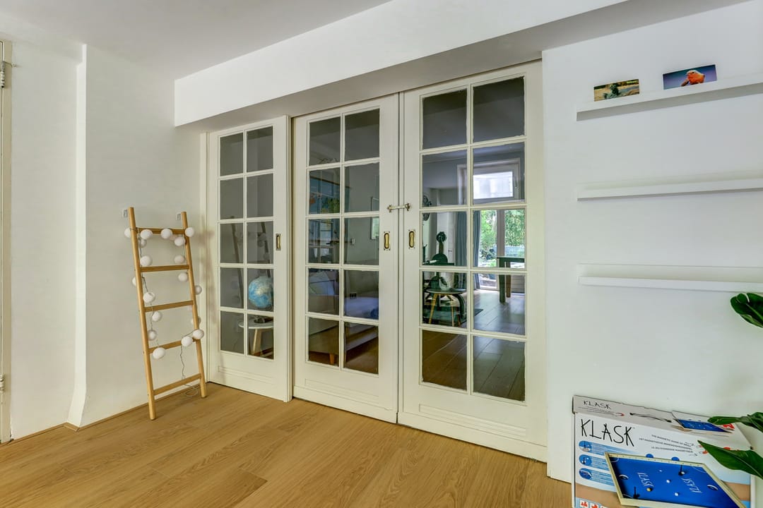 Photo 32 of Corduwenerstraat 9