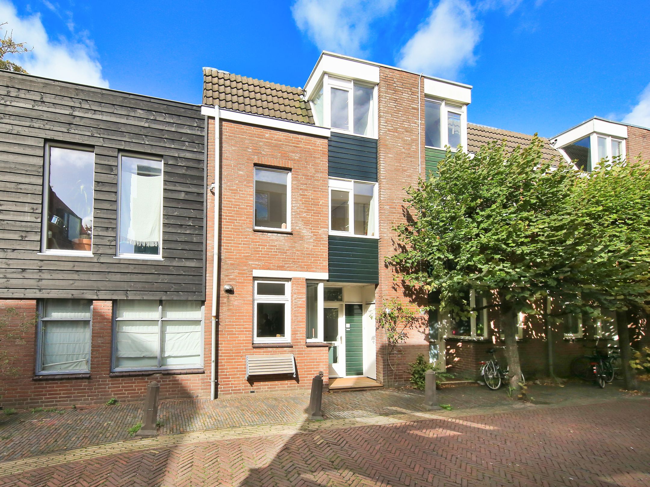 Burretstraat 1 