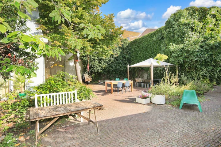 Foto 4 van Burretstraat 1