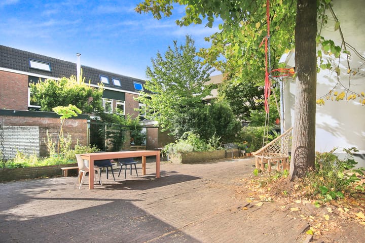 Foto 53 van Burretstraat 1