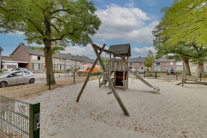 Foto 36 van Swidbertstraat 18