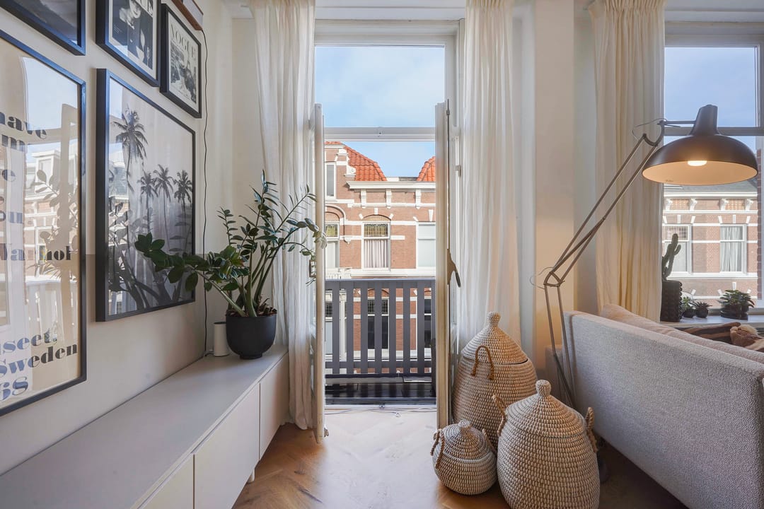 Photo 2 of Obrechtstraat 194-A