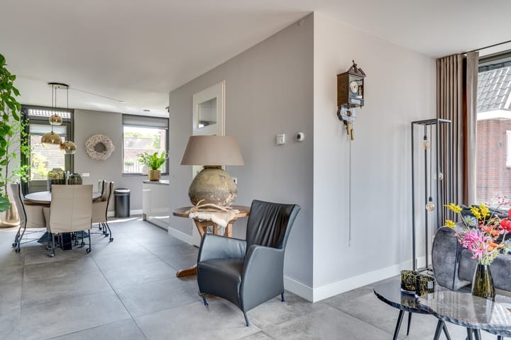 Photo 2 of Luikens 7