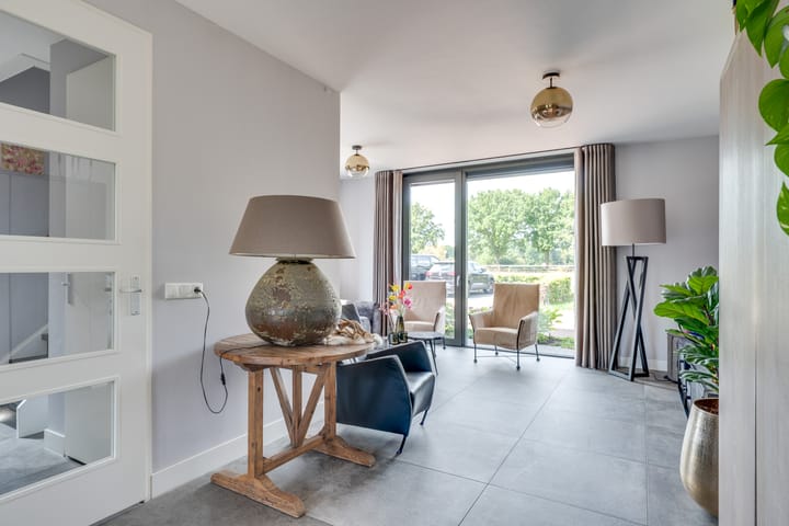 Photo 12 of Luikens 7