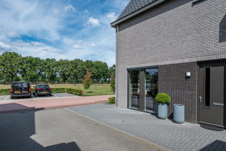 Photo 10 of Luikens 7