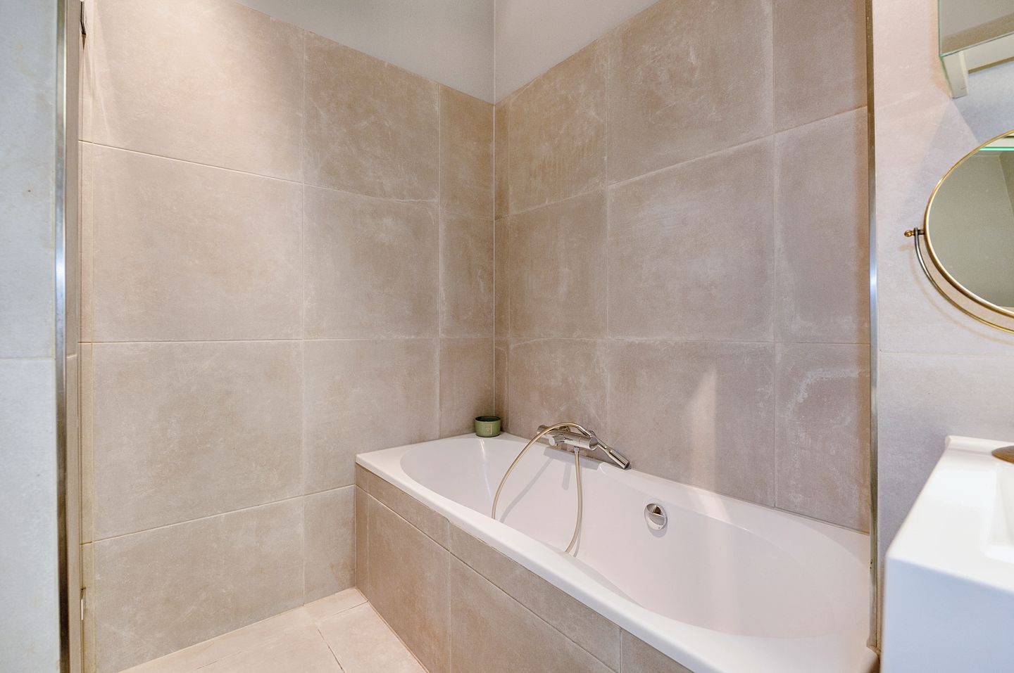 Foto 29 van Van Kinsbergenstraat 122-B