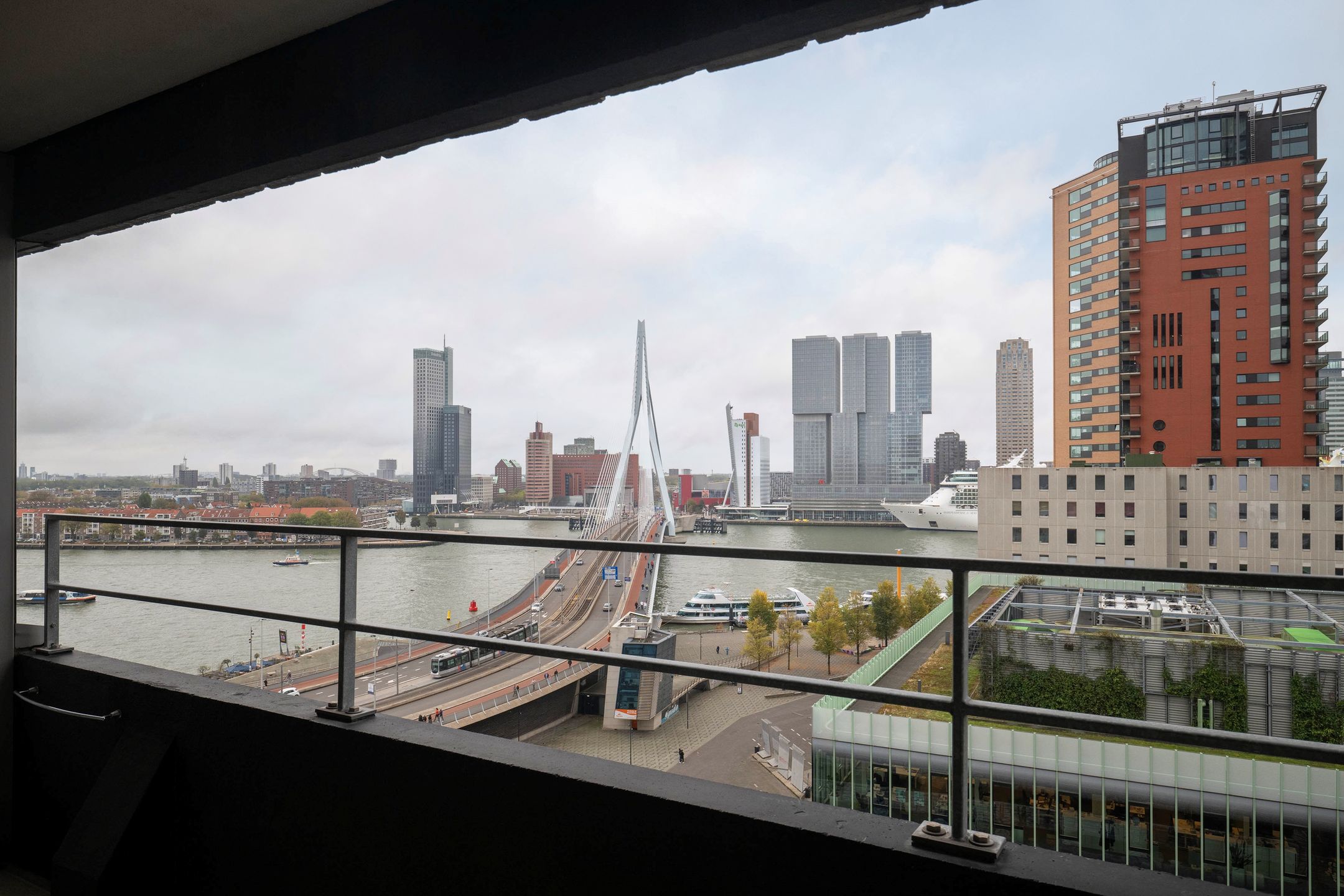 Photo 21 of Gedempte Zalmhaven 531