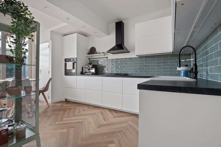 Foto 3 van Moleneindplein 24