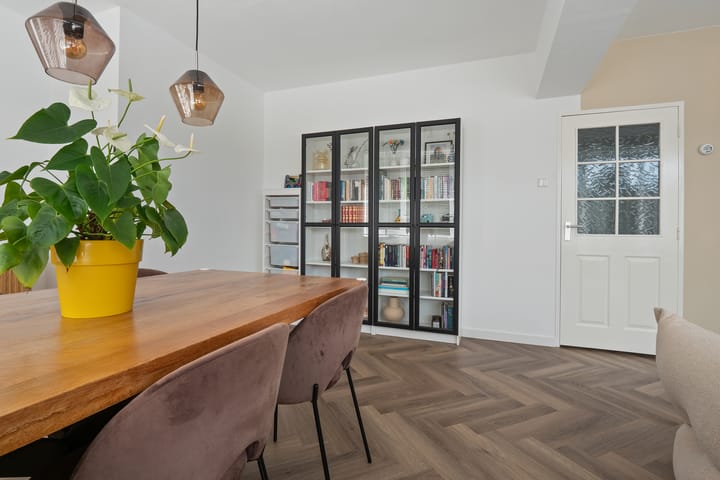 Foto 9 van Moleneindplein 24