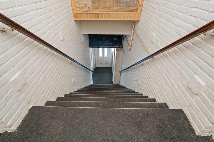 Foto 35 van Moleneindplein 24