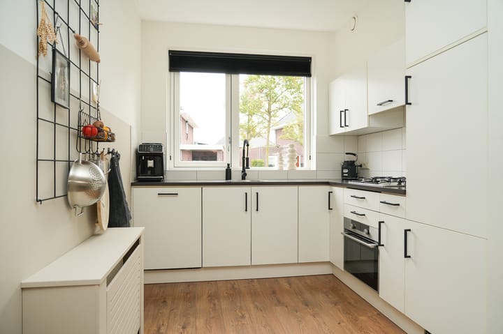 Photo 8 of Ossenwaard 78