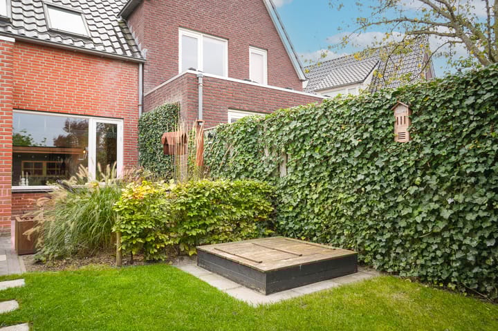 Photo 31 of Ossenwaard 78