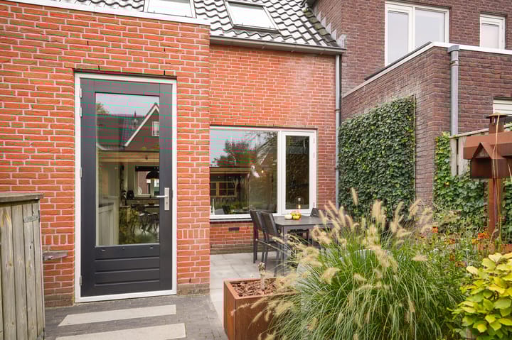 Photo 32 of Ossenwaard 78