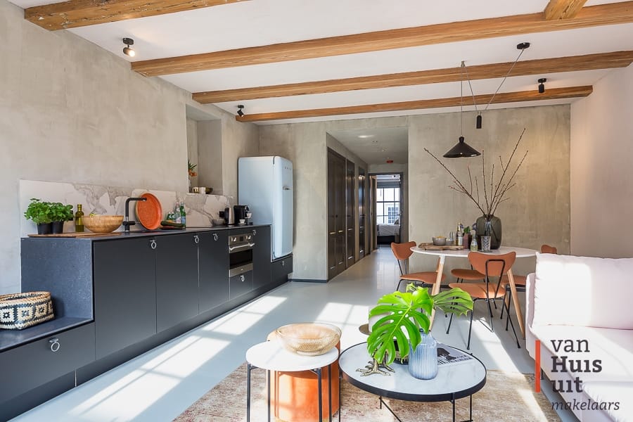 Foto 17 van Warmoesstraat 44-B