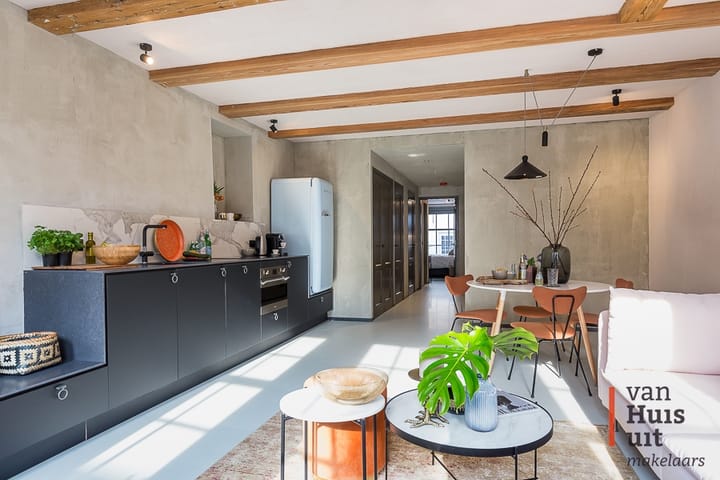 Foto 17 van Warmoesstraat 44-B