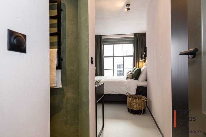 Foto 21 van Warmoesstraat 44-B