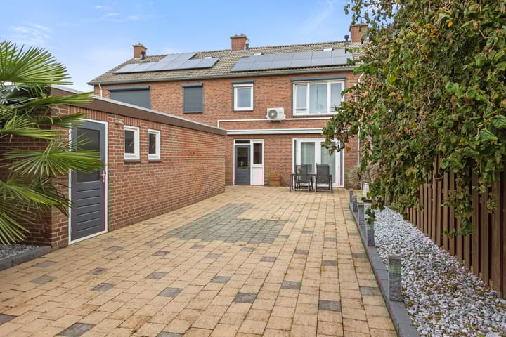 Photo 31 of Eikstraat 32