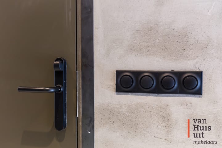 Foto 22 van Warmoesstraat 44-B