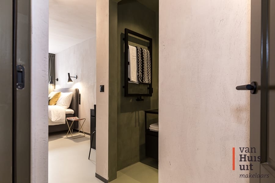 Foto 30 van Warmoesstraat 44-B