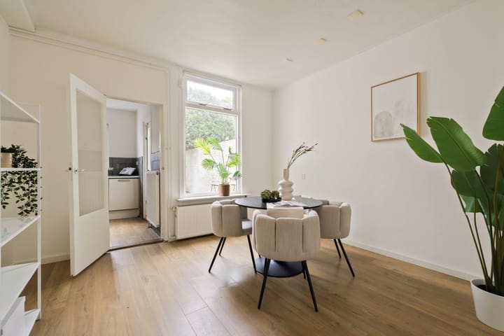 Photo 8 of Geuzenweg 199