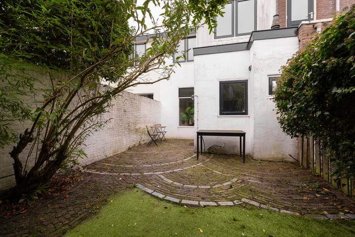 Photo 29 of Geuzenweg 199