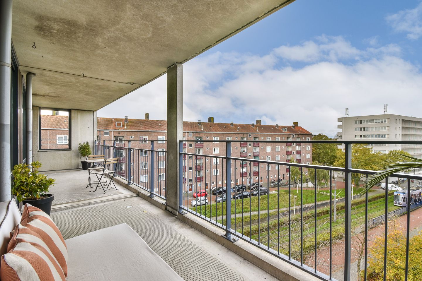 Foto 14 van Burgemeester Röellstraat 622