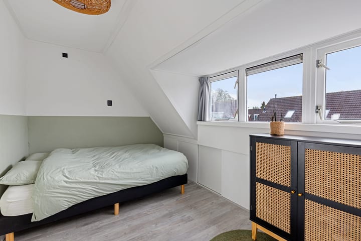 Foto 21 van Ubbo Emmiusstraat 18