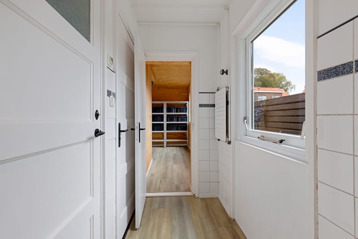 Foto 30 van Ubbo Emmiusstraat 18