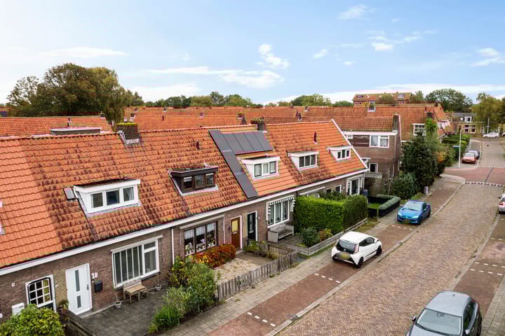 Foto 45 van Ubbo Emmiusstraat 18