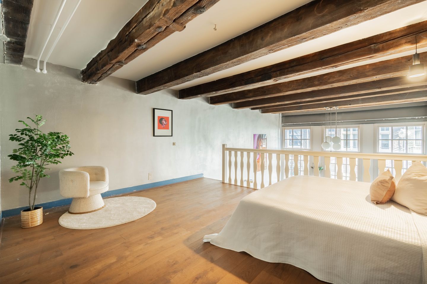 Foto 4 van Warmoesstraat 16-F