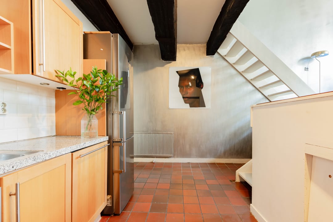 Foto 16 van Warmoesstraat 16-F