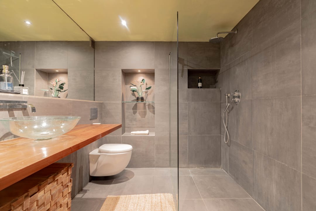 Foto 23 van Warmoesstraat 16-F