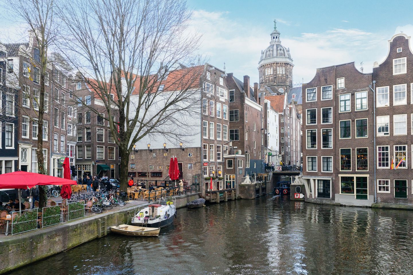 Foto 29 van Warmoesstraat 16-F