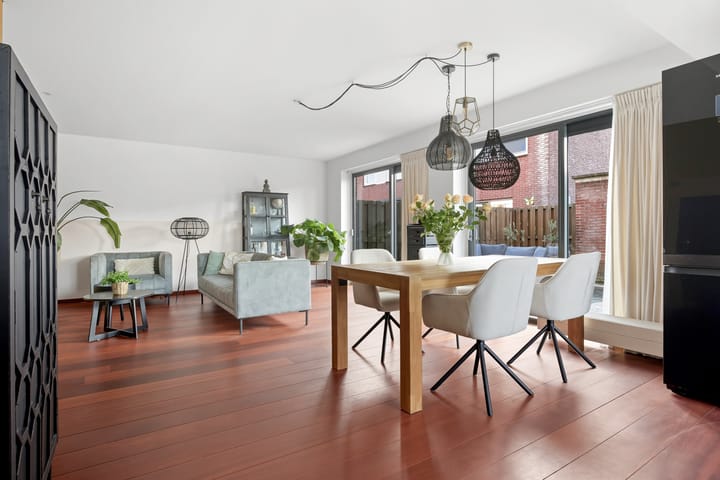 Photo 3 of Bloemendaalstraat 22