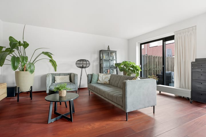 Photo 4 of Bloemendaalstraat 22