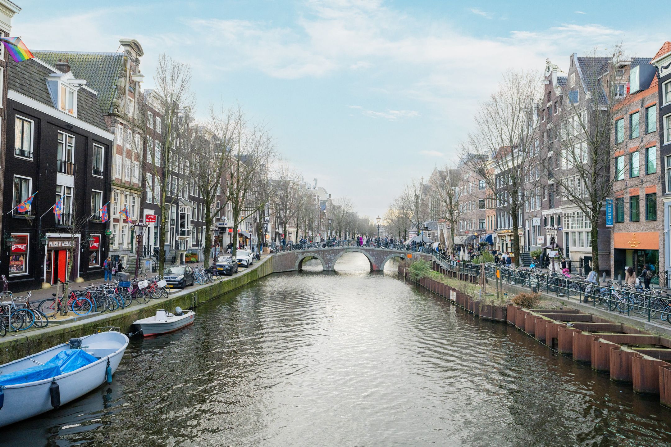 Foto 30 van Warmoesstraat 16-F