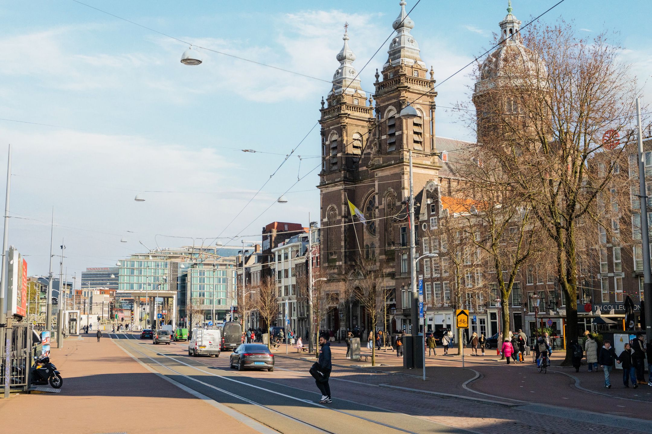 Foto 33 van Warmoesstraat 16-F