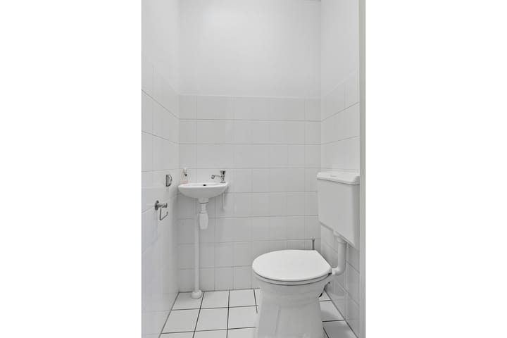 Photo 13 of Bloemendaalstraat 22