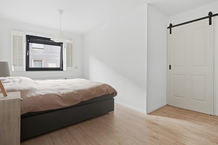 Photo 17 of Bloemendaalstraat 22