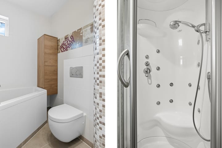 Photo 22 of Bloemendaalstraat 22