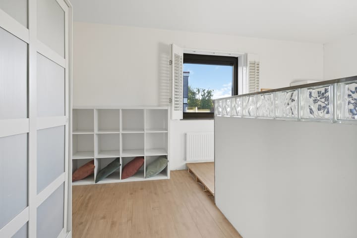 Photo 26 of Bloemendaalstraat 22